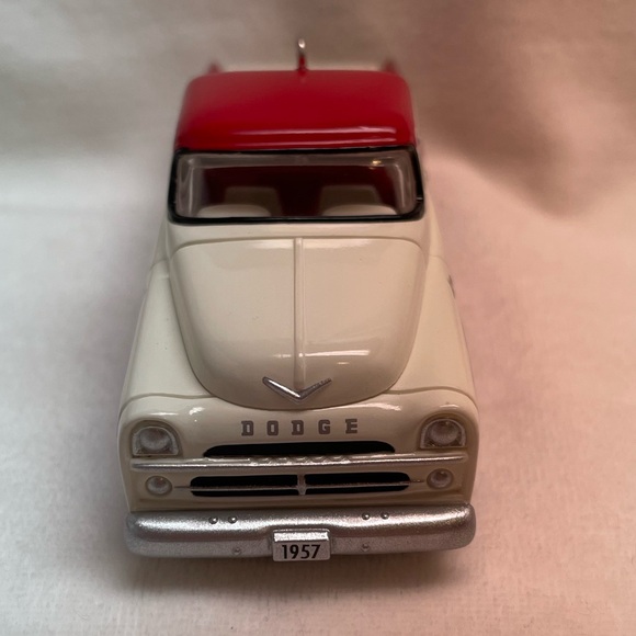 Dodge 1957 Sweptside D100 Truck Hallmark Ornament - Picture 3 of 8